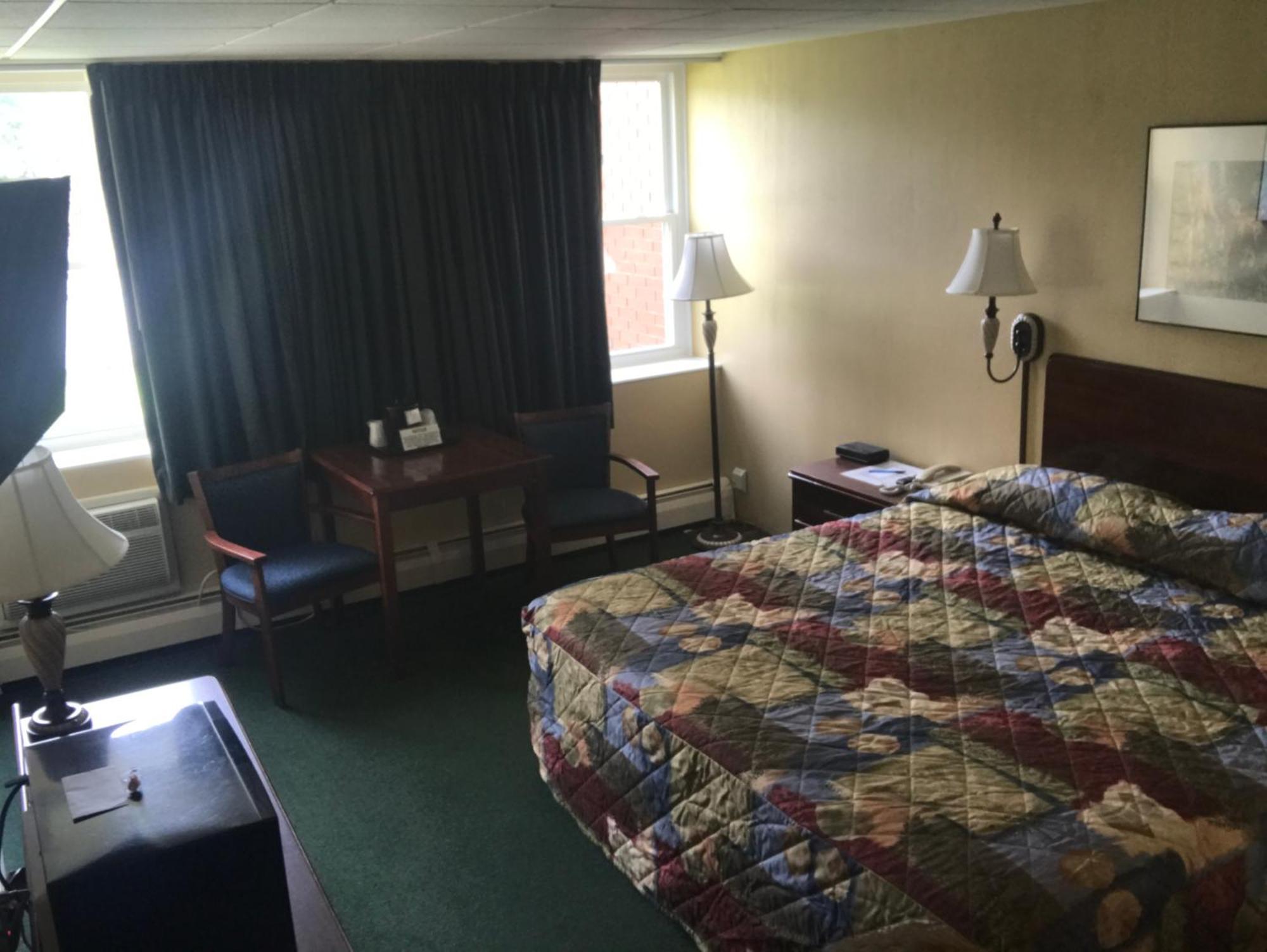 Baxter Park Inn Millinocket Exterior foto